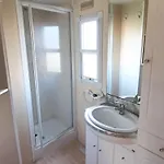 مكان تخييم De Charente *