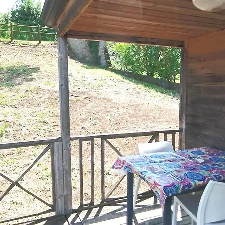 De Charente مكان تخييم Bourg-Charente