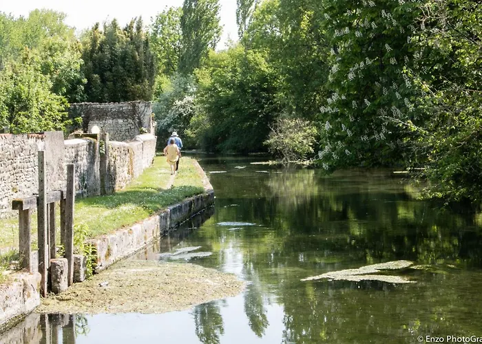 De Charente Κάμπινγκ Bourg-Charente